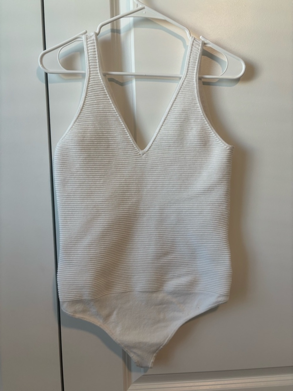 Abercrombie White Ribbed V-Neck Knit Bodysuit